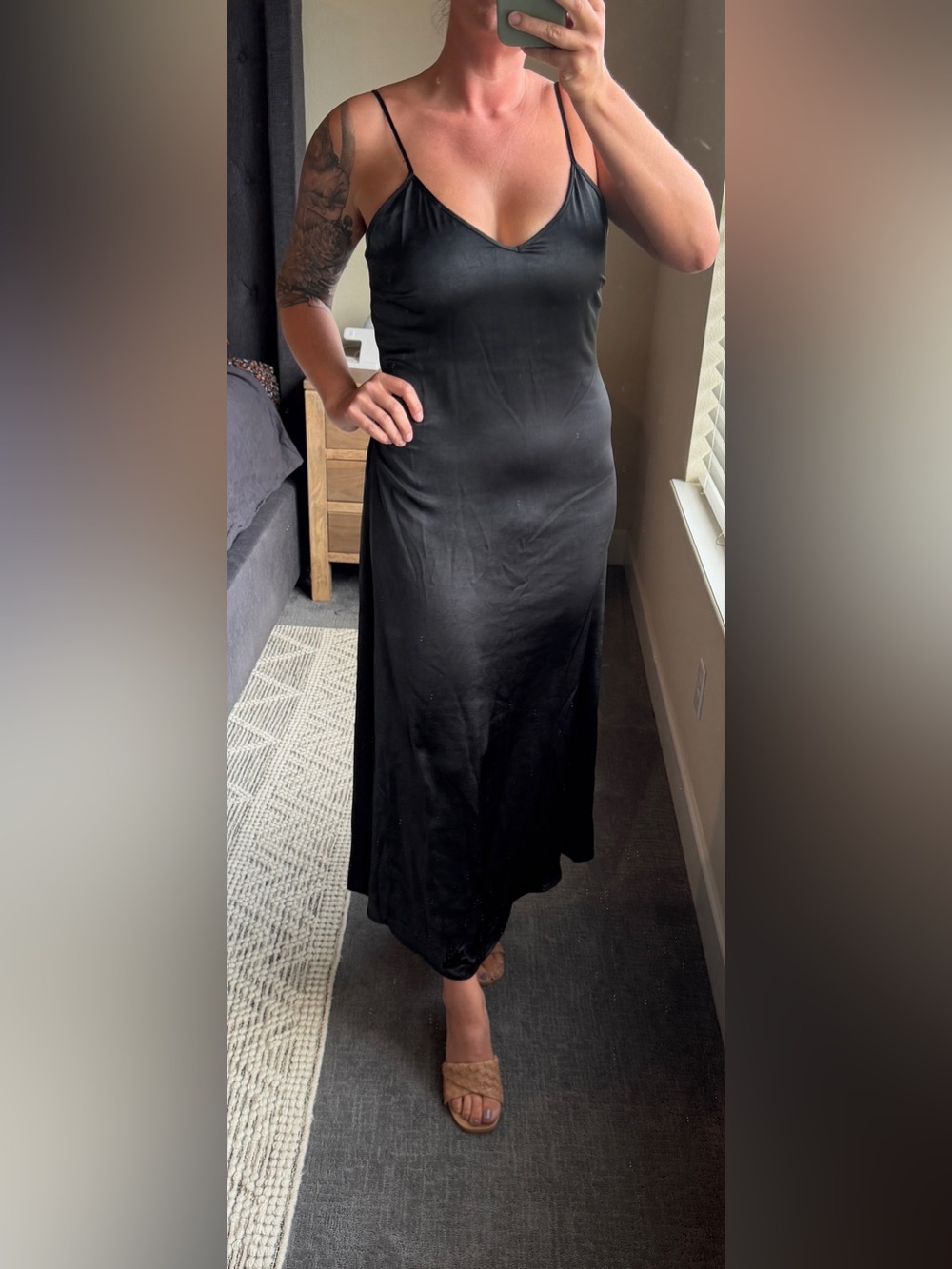 🔥 Calvin Klein Black Satin V-Neck Midi Slip Dress